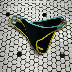 Victoria’s Secret bikini bottoms size small